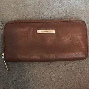 TAN MICHAEL KORS WALLET